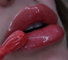 Load image into Gallery viewer, Strawberry squeeze
