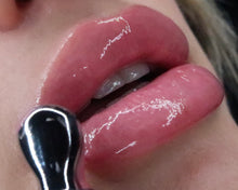 Load image into Gallery viewer, Bunny tongue
